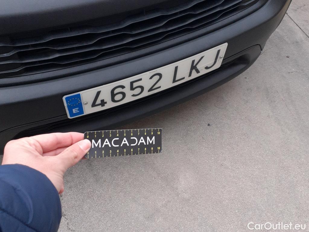  Fiat  Fiorino FIAT  / 2016 / 3P / furgón derivado de turismo Cargo Base 1.4 Natural Power 51kW (70CV)  #34