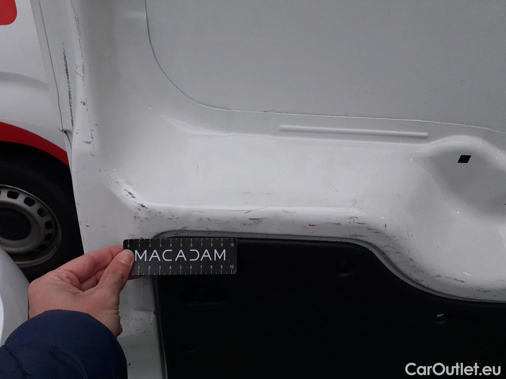  Fiat  Fiorino FIAT  / 2016 / 3P / furgón derivado de turismo Cargo Base 1.4 Natural Power 51kW (70CV)  #14