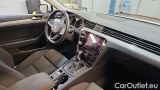  Volkswagen  Passat 2.0 TDI SCR Business Variant #7