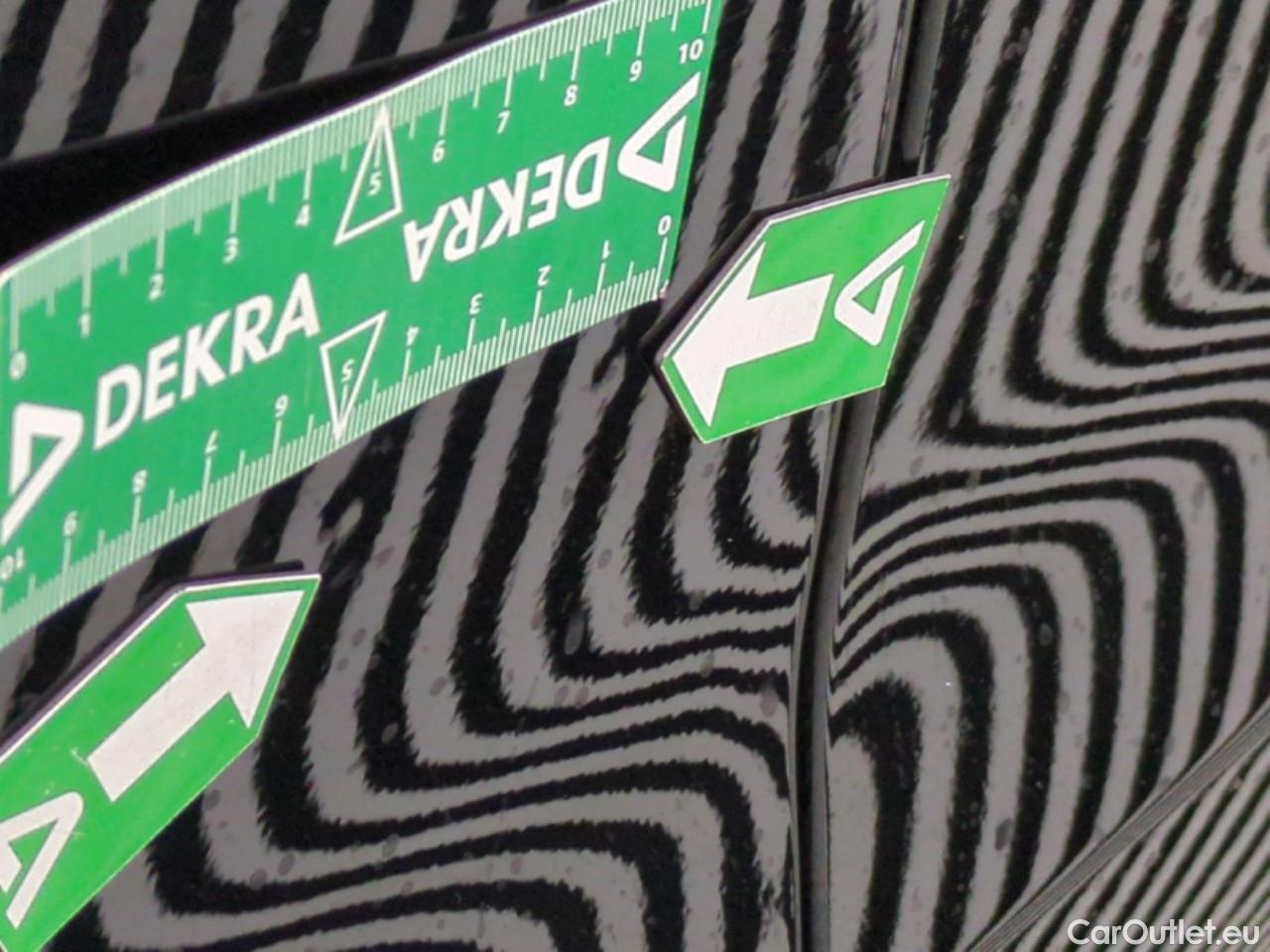  Hyundai  i30 HYUNDAI  / 2020 / 5P / Berline 1.0 T-GDI 120 MHEV I-MT CREATIVE #25