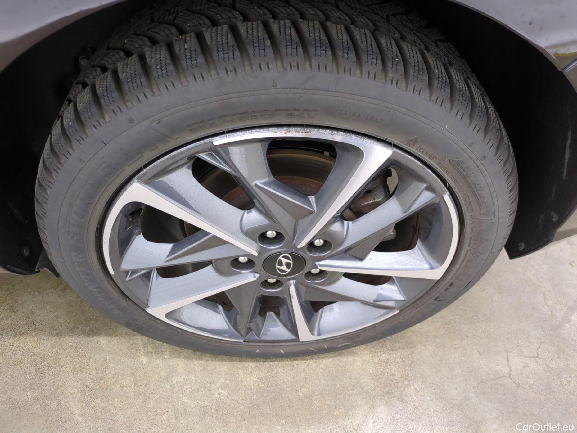  Hyundai  i30 HYUNDAI  / 2020 / 5P / Berline 1.0 T-GDI 120 MHEV I-MT CREATIVE #11