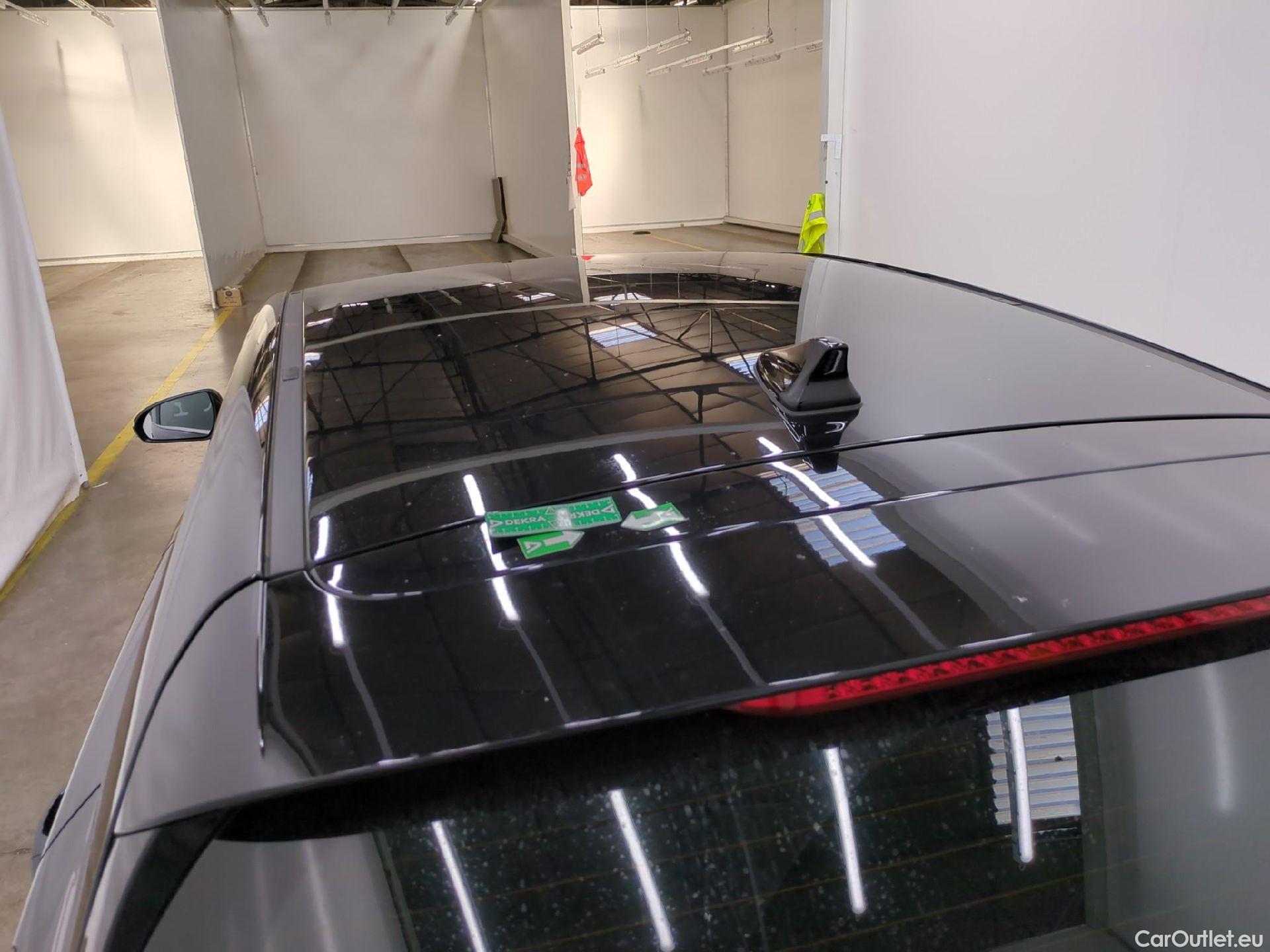  Hyundai  i30 HYUNDAI  / 2020 / 5P / Berline 1.0 T-GDI 120 MHEV I-MT CREATIVE #34