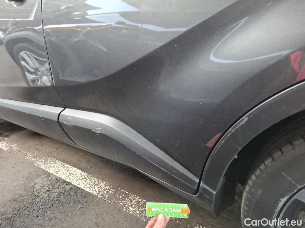  Toyota  C-HR TOYOTA  / 2016 / 5P / SUV 2.0 HYBRIDE 184 EDITION(SP) #56