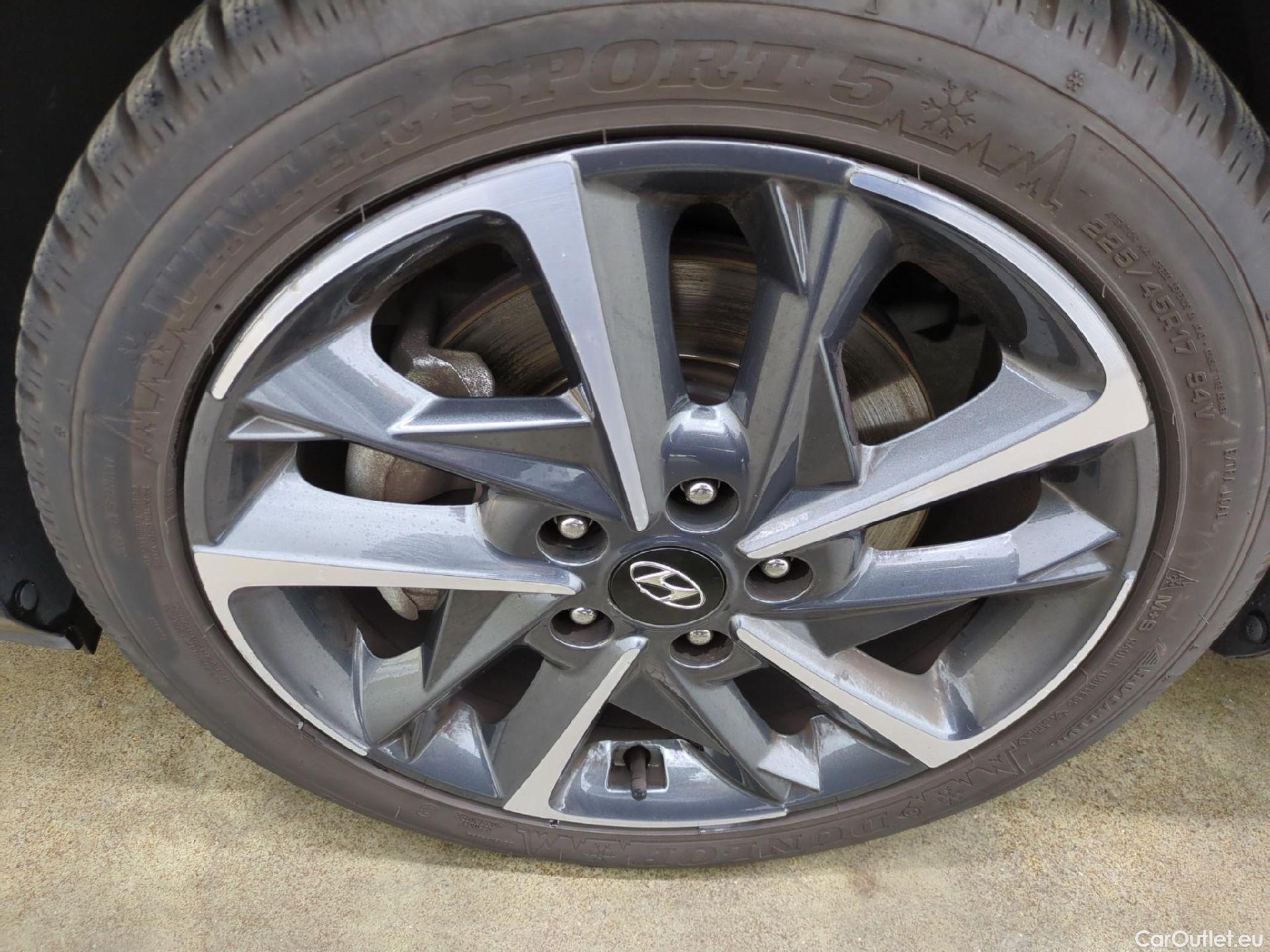  Hyundai  i30 HYUNDAI  / 2020 / 5P / Berline 1.0 T-GDI 120 MHEV I-MT CREATIVE #10