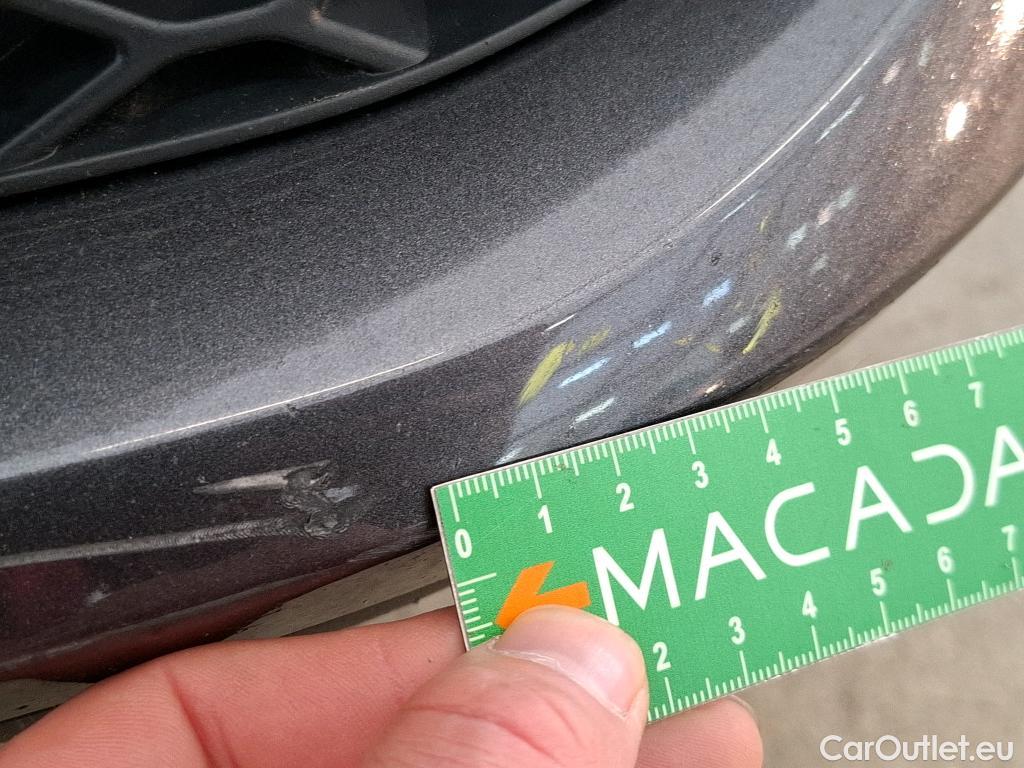  Toyota  C-HR TOYOTA  / 2016 / 5P / SUV 2.0 HYBRIDE 184 EDITION(SP) #18