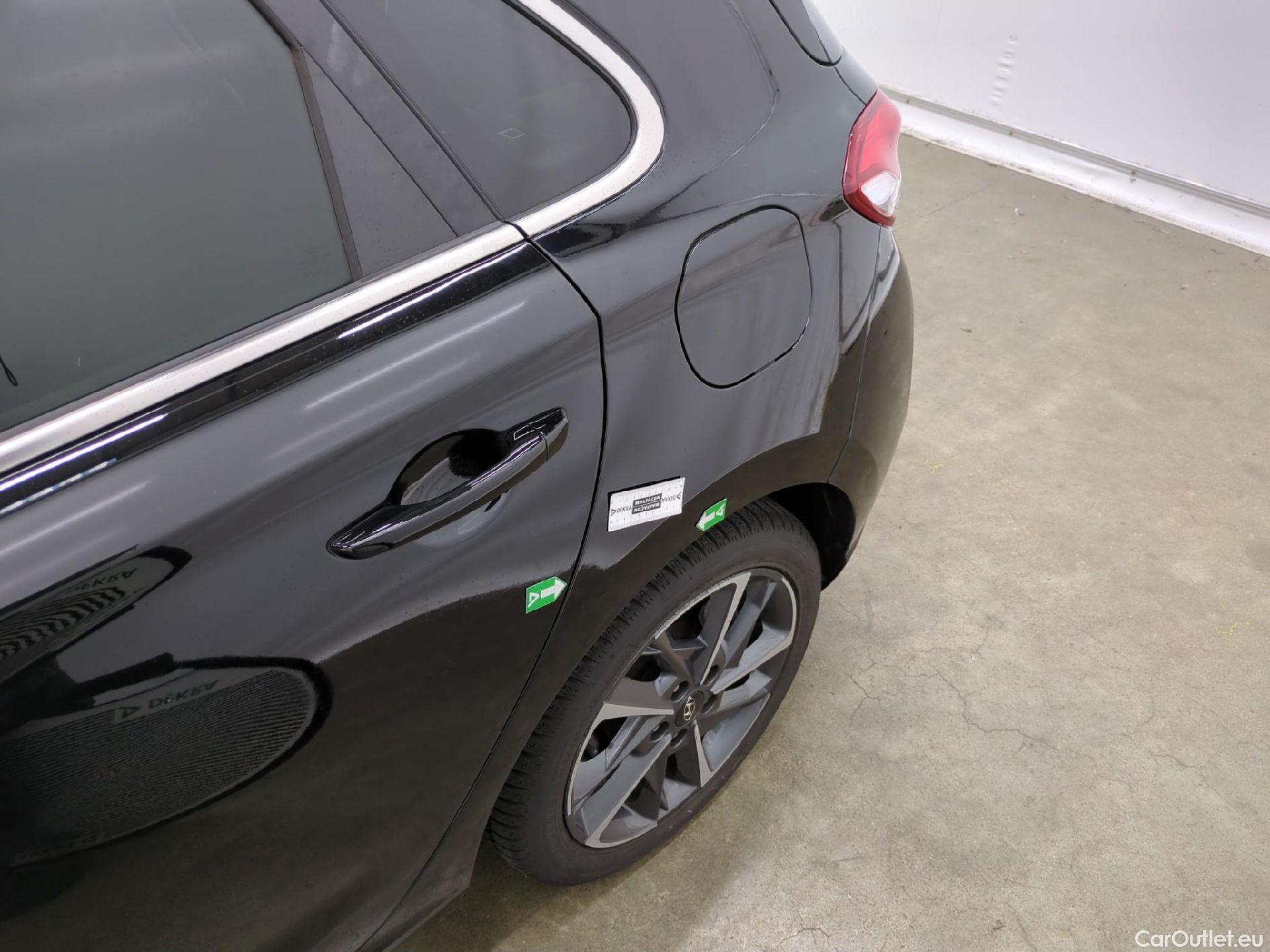  Hyundai  i30 HYUNDAI  / 2020 / 5P / Berline 1.0 T-GDI 120 MHEV I-MT CREATIVE #32