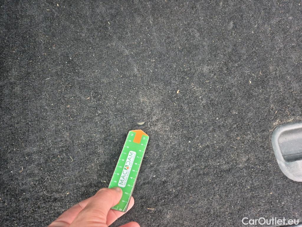  KIA  Sportage KIA  / 2022 / 5P / todoterreno 1.6 T-GDi PHEV 198kW (265CV) GT-line 4X4 #8