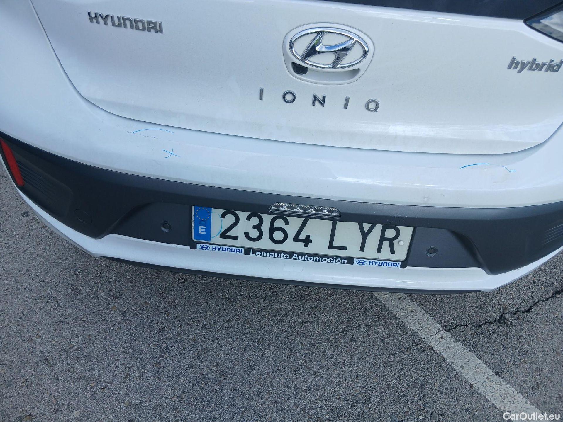  Hyundai   Ioniq HYUNDAI / 2019 / 5P / berlina con portón 1.6 GDI HEV Tecno DCT #28