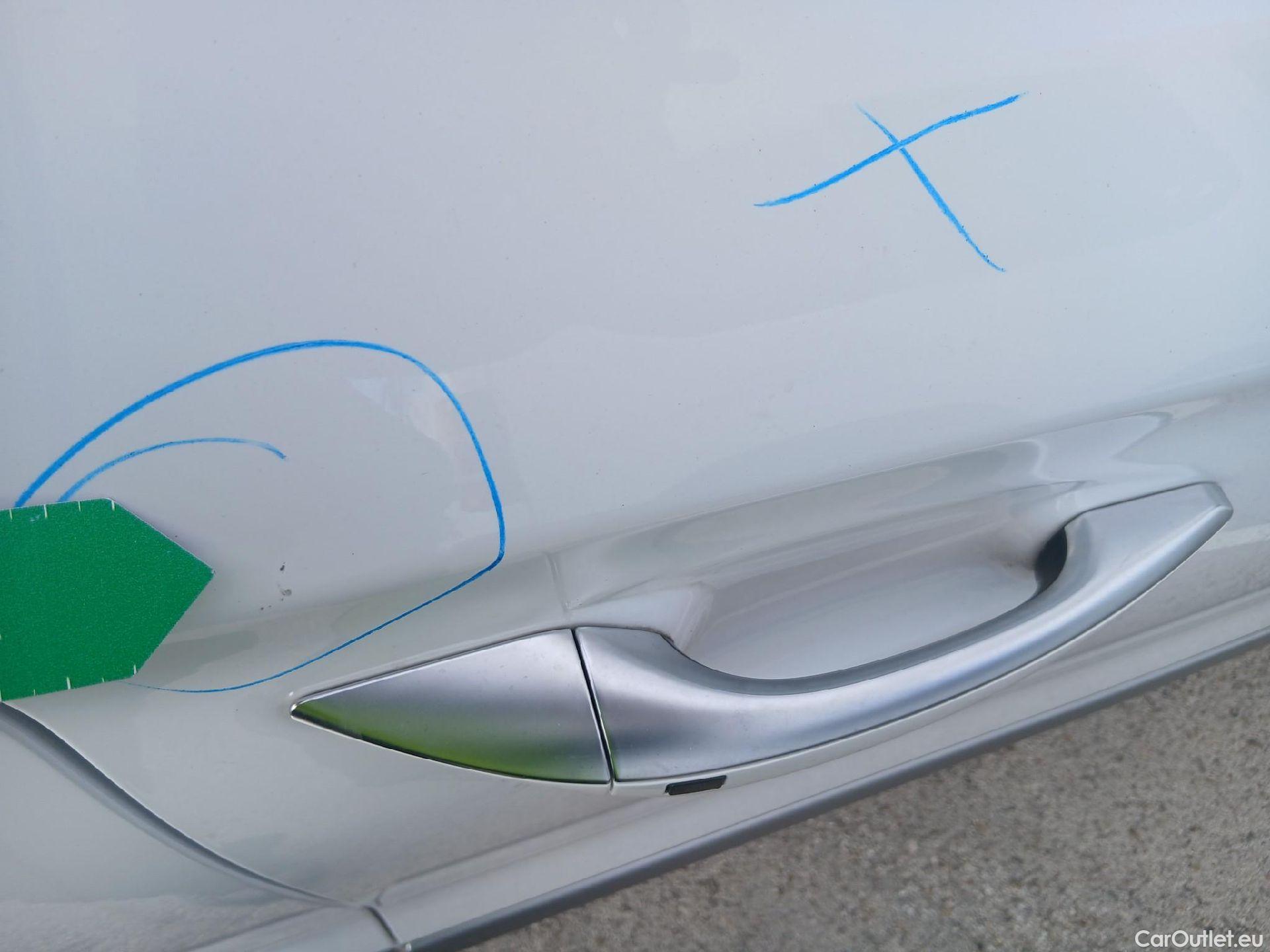  Hyundai   Ioniq HYUNDAI / 2019 / 5P / berlina con portón 1.6 GDI HEV Tecno DCT #33