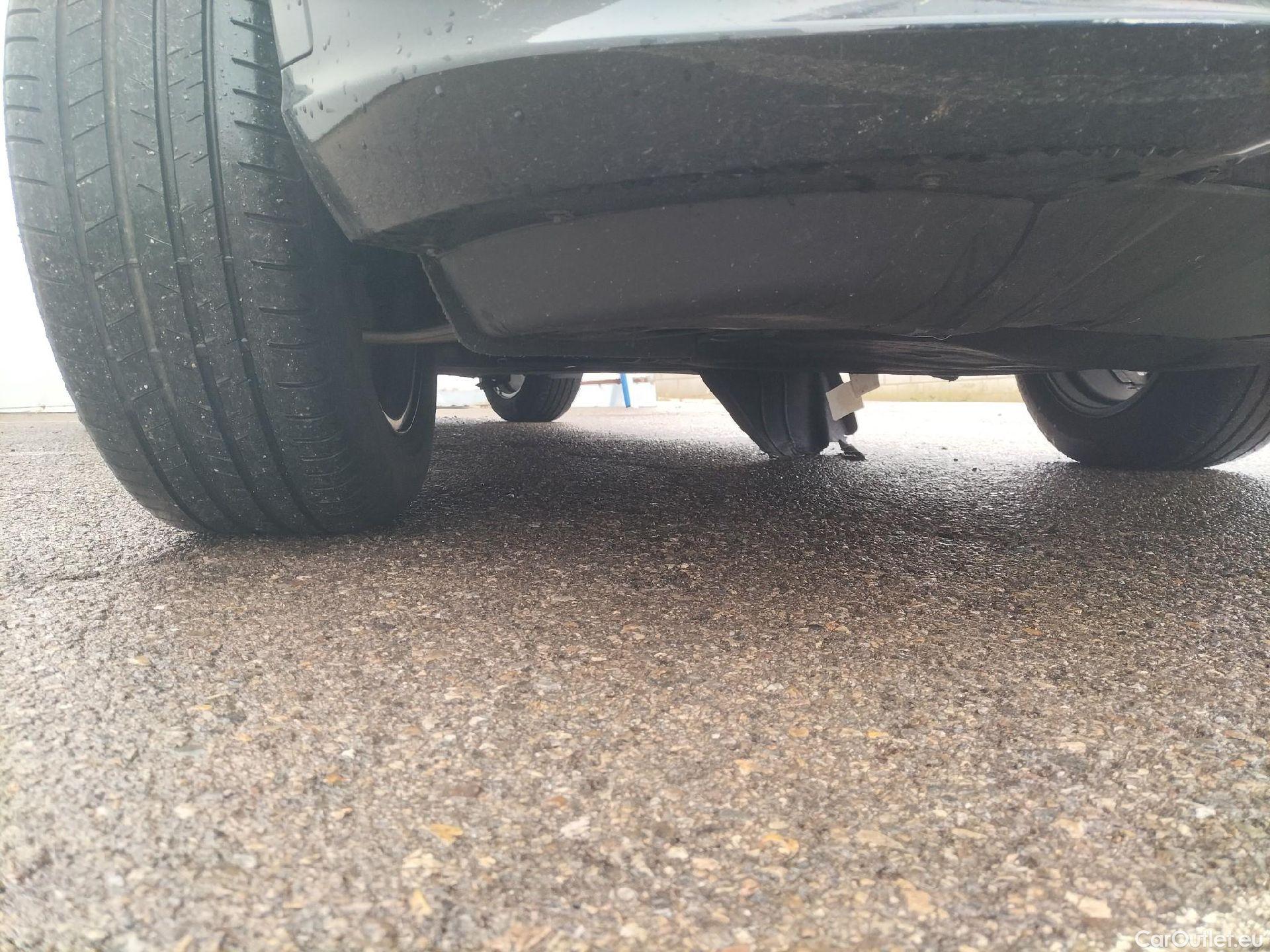  Ford  Kuga  Hybrid Vignale 2.5 190CV ATV E6d #42