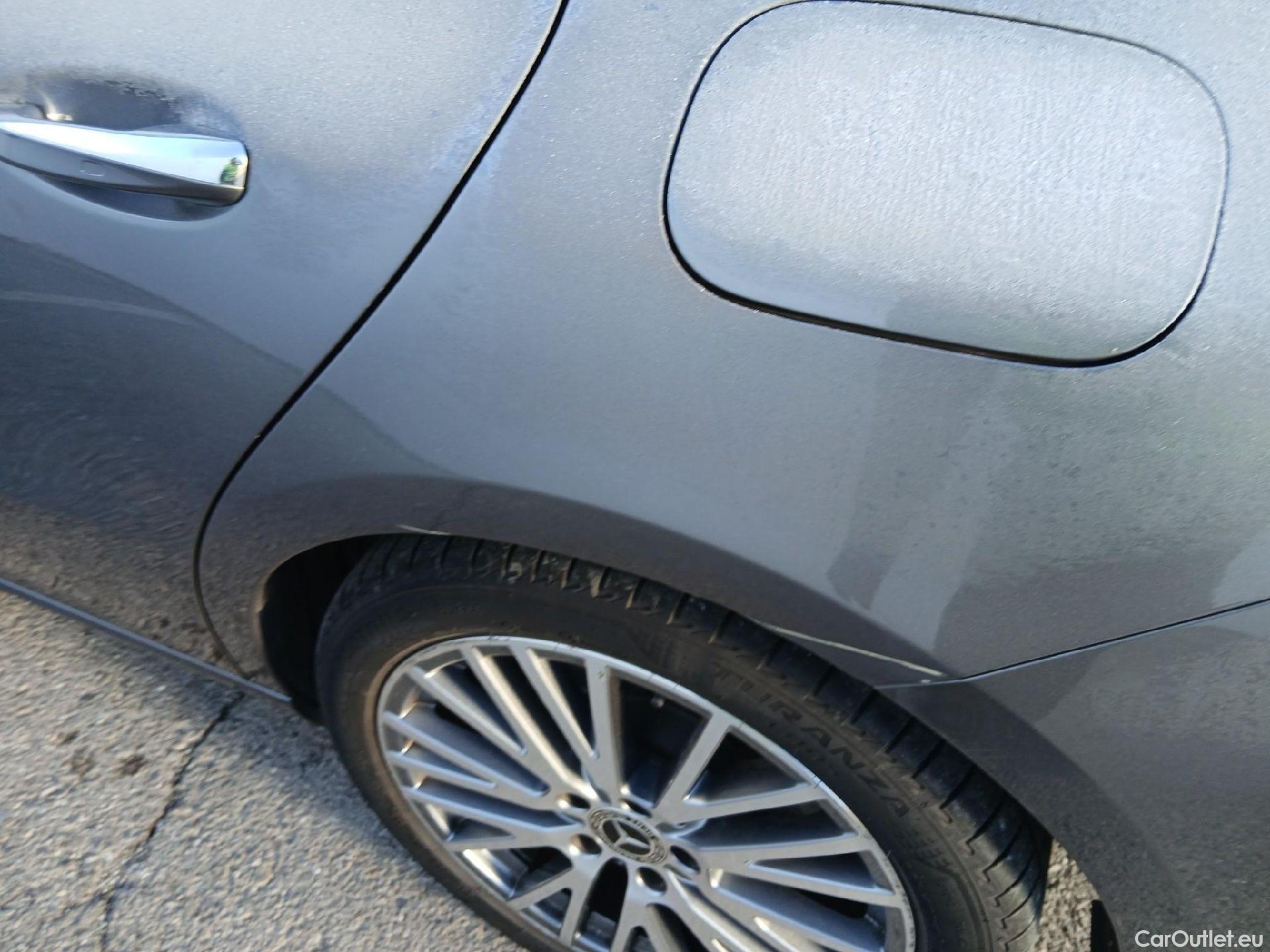  Mercedes  CLA-Klasse MERCEDES-BENZ CLA / 2019 / 4P / coupé CLA 200 #11