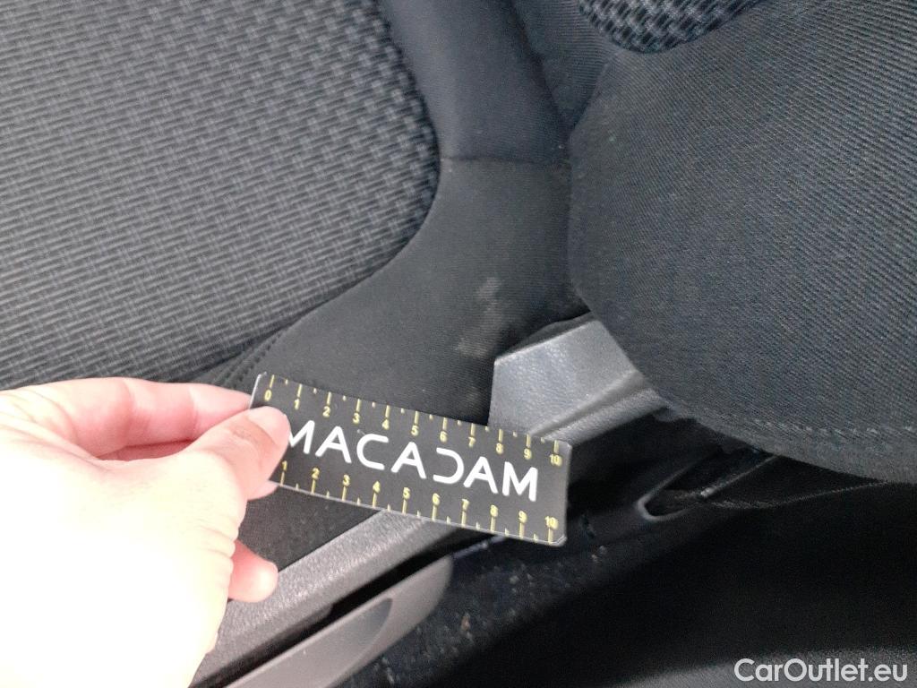  Bmw  Serie 1 BMW  / 2019 / 5P / berlina con portón 116d #10