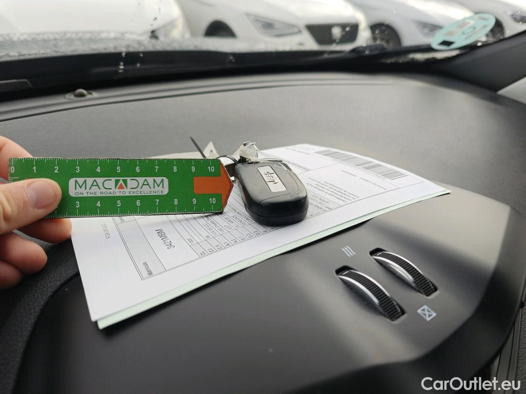  Jeep  Patriot JEEP Renegade / 2014 / 5P / todoterreno Limited 1.0G 88kW (120CV) 4x2 (AC) #1