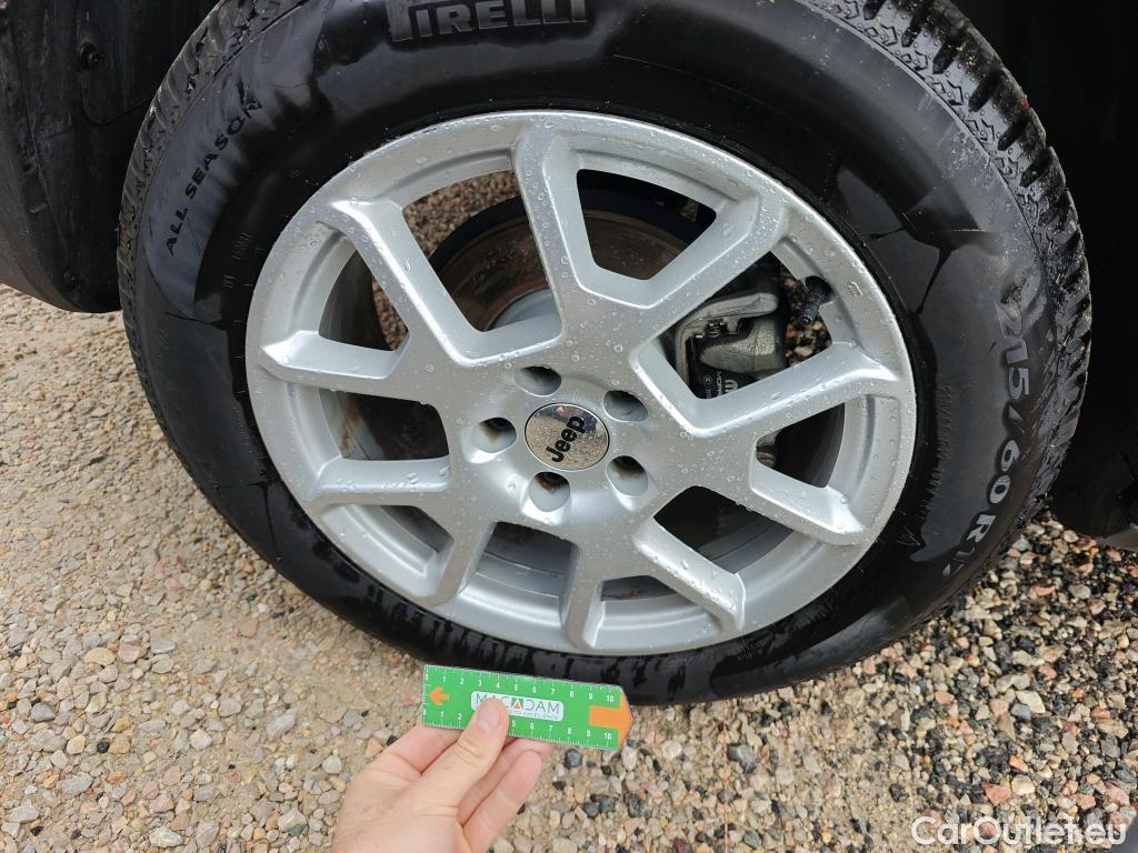  Jeep  Patriot JEEP Renegade / 2014 / 5P / todoterreno Limited 1.0G 88kW (120CV) 4x2 (AC) #3