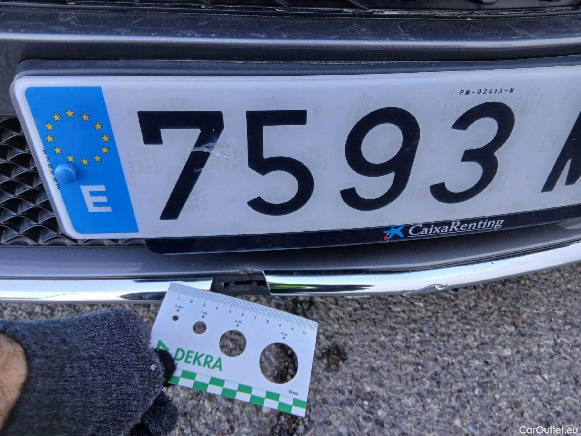  Mercedes  CLA-Klasse MERCEDES-BENZ CLA / 2019 / 4P / coupé CLA 200 #3