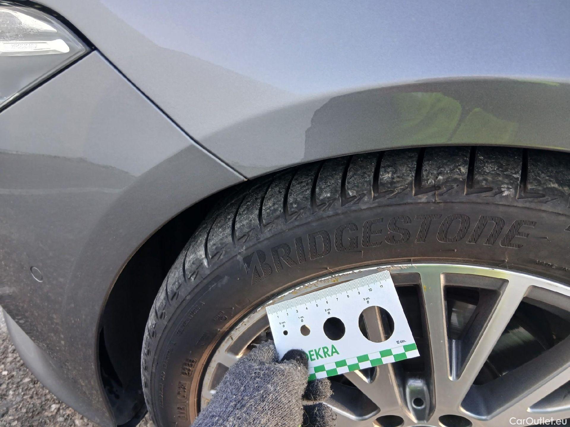  Mercedes  CLA-Klasse MERCEDES-BENZ CLA / 2019 / 4P / coupé CLA 200 #6