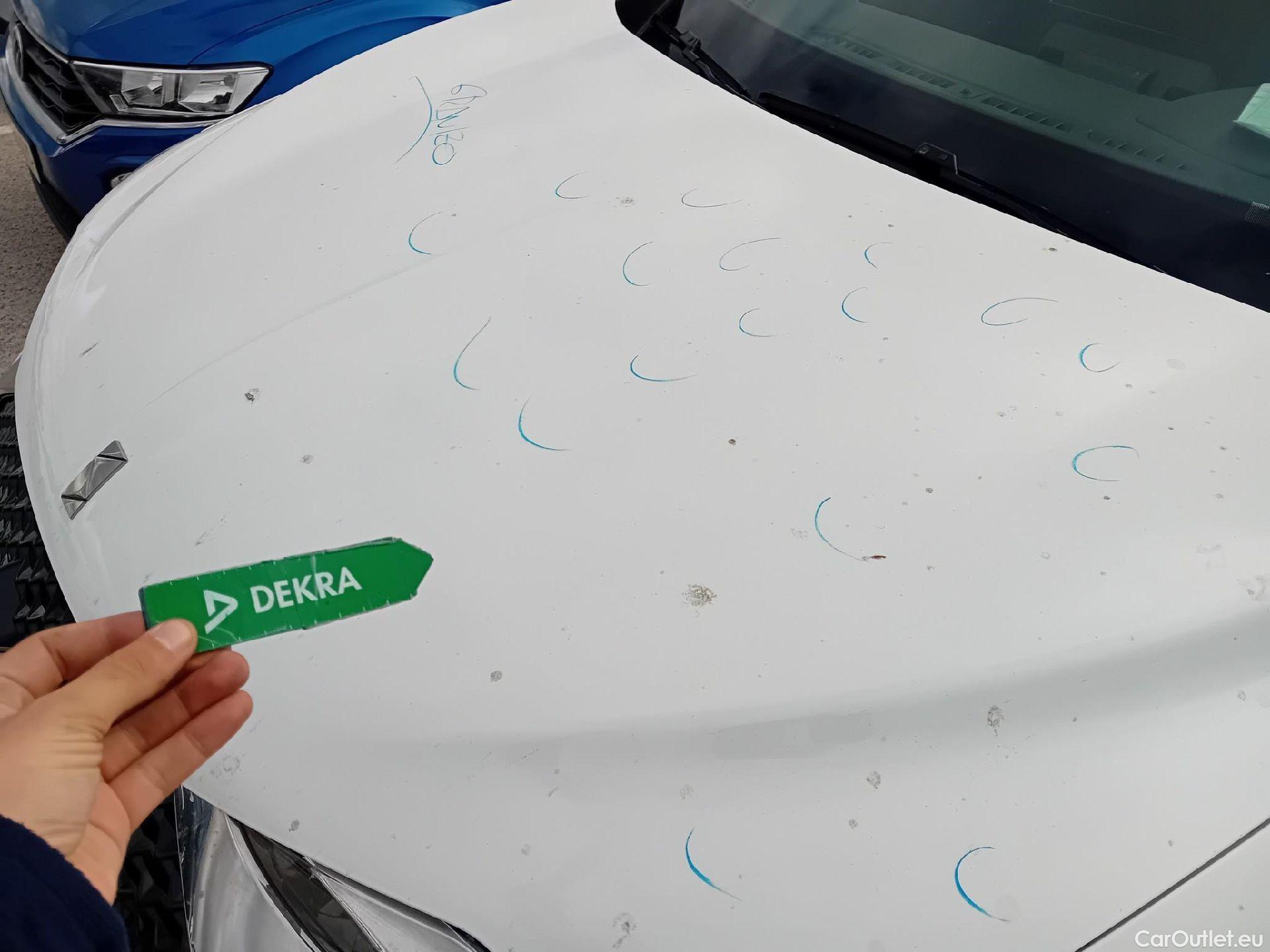  Citroen  DS3 DS DS 3 Crossback / 2018 / 5P / todoterreno PureTech 73 kW Manual SO CHIC #12