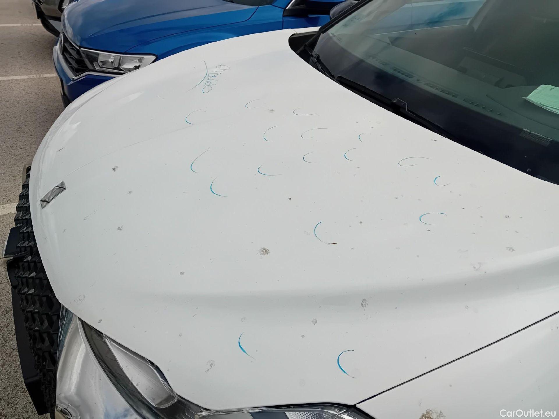  Citroen  DS3 DS DS 3 Crossback / 2018 / 5P / todoterreno PureTech 73 kW Manual SO CHIC #11