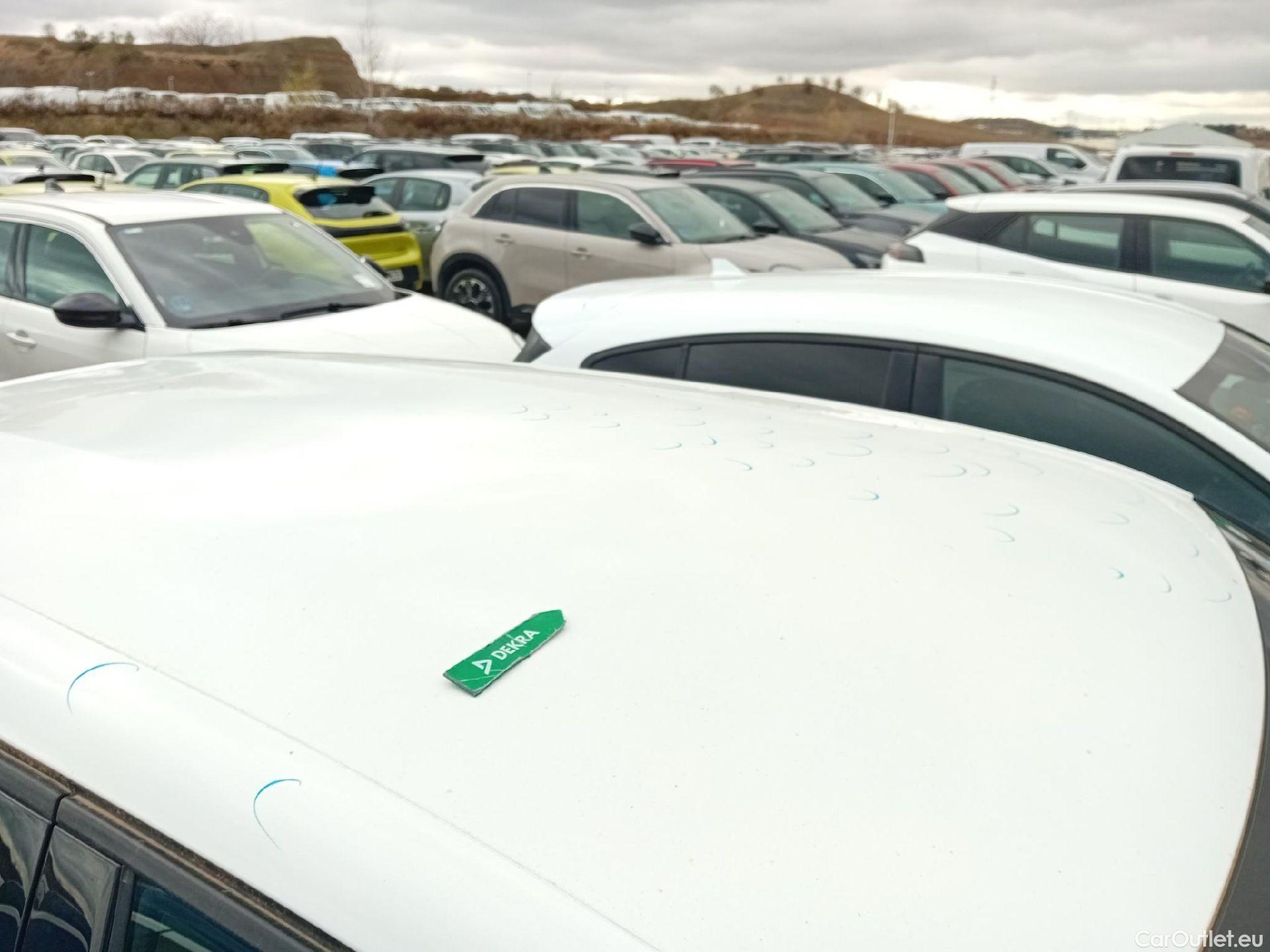  Citroen  DS3 DS DS 3 Crossback / 2018 / 5P / todoterreno PureTech 73 kW Manual SO CHIC #21