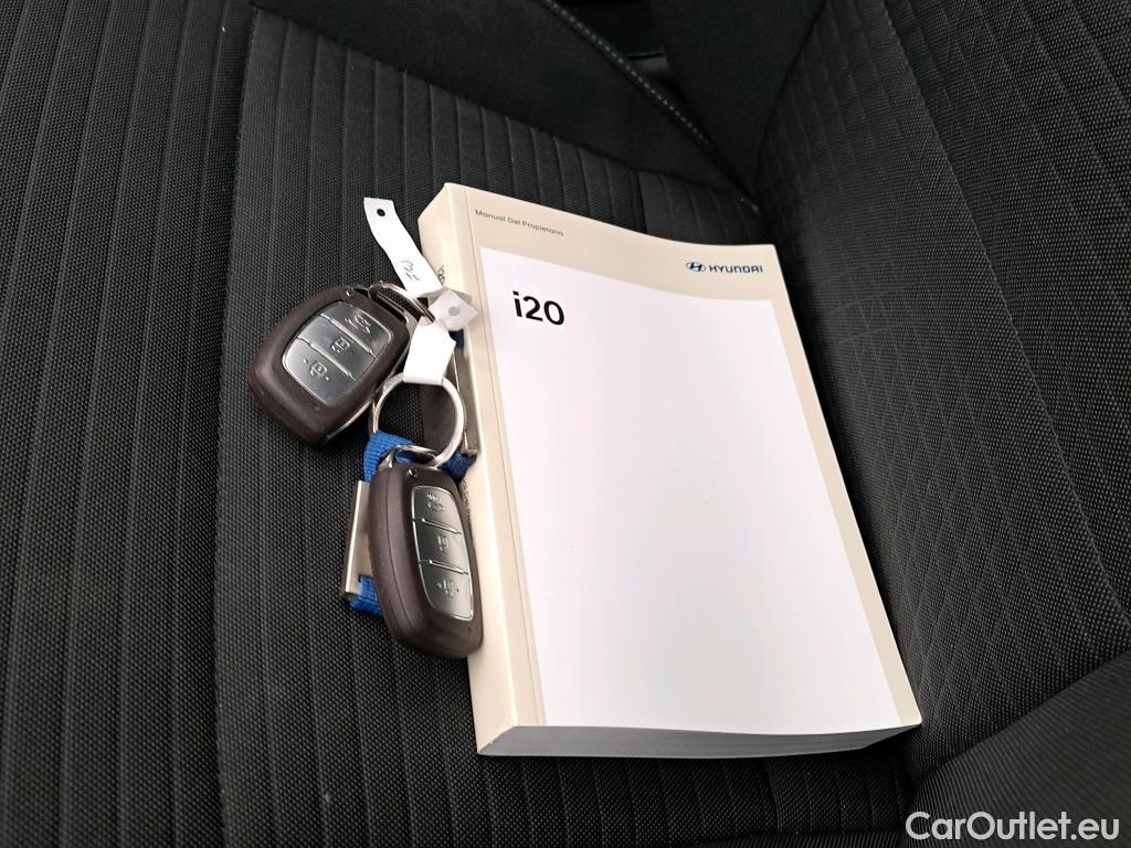  Hyundai  i20 HYUNDAI  / 2020 / 5P / berlina con portón 1.0 TGDI 74kW (100CV) 48V Tecno #9