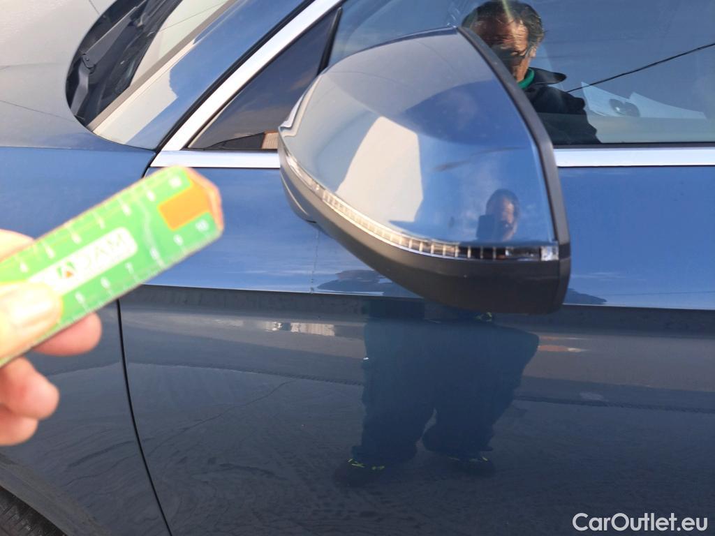  Audi  Q5 AUDI  / 2016 / 5P / todoterreno S line 2.0 TDI 140kW quattro S tronic #11