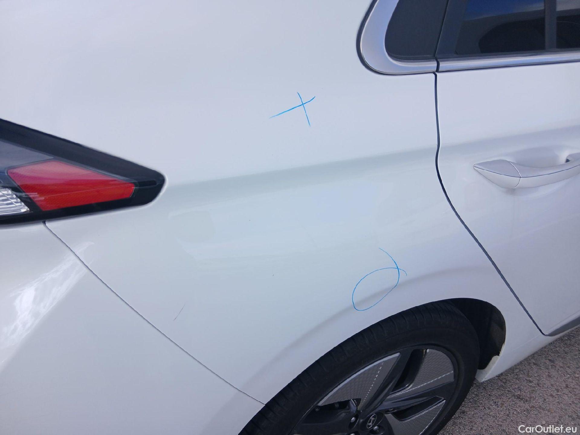  Hyundai   Ioniq HYUNDAI / 2019 / 5P / berlina con portón 1.6 GDI HEV Tecno DCT #31