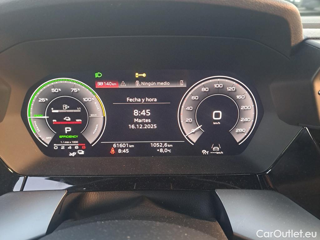  Audi  A3 AUDI  / 2020 / 5P / berlina con portón Sportback S line 40 TFSI e 150kW S tron #4