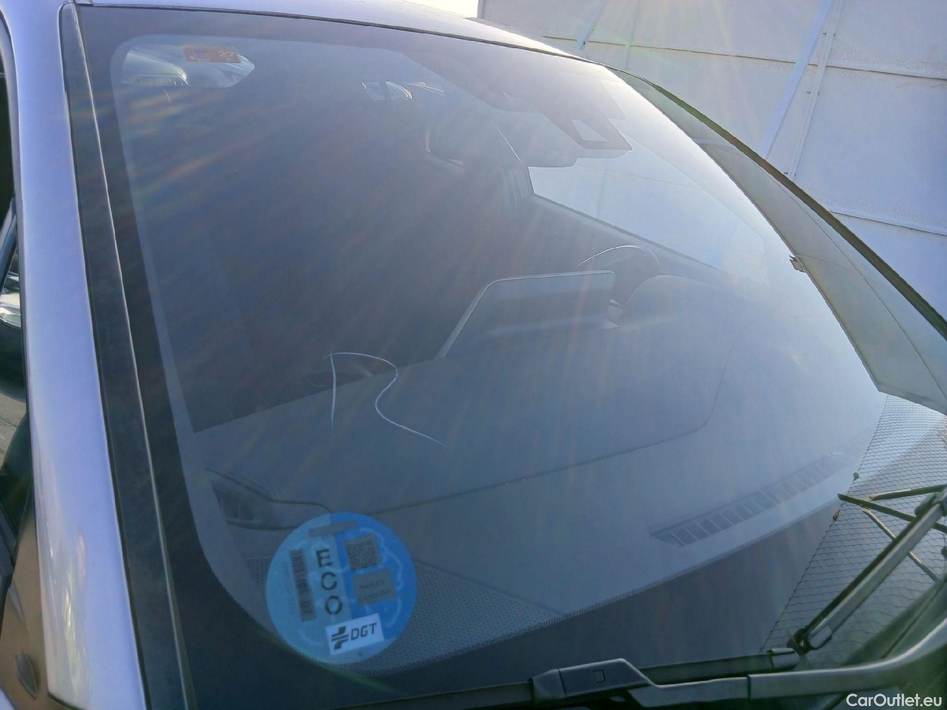  Toyota  C-HR TOYOTA  / 2016 / 5P / todoterreno 1.8 125H Advance (CX) #7