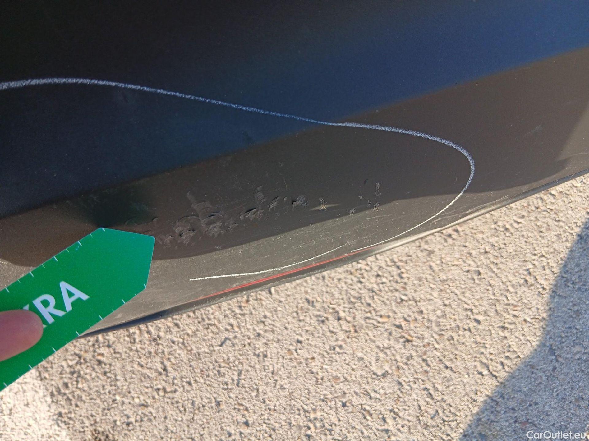  Toyota  C-HR TOYOTA  / 2016 / 5P / todoterreno 1.8 125H Advance (CX) #12