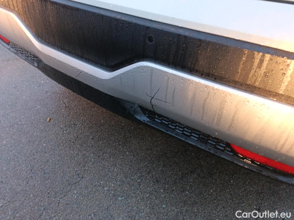  Nissan  Qashqai NISSAN  / 2021 / 5P / todoterreno DIG-T 103kW mHEV 4x2 Premiere Edition(SL) #17