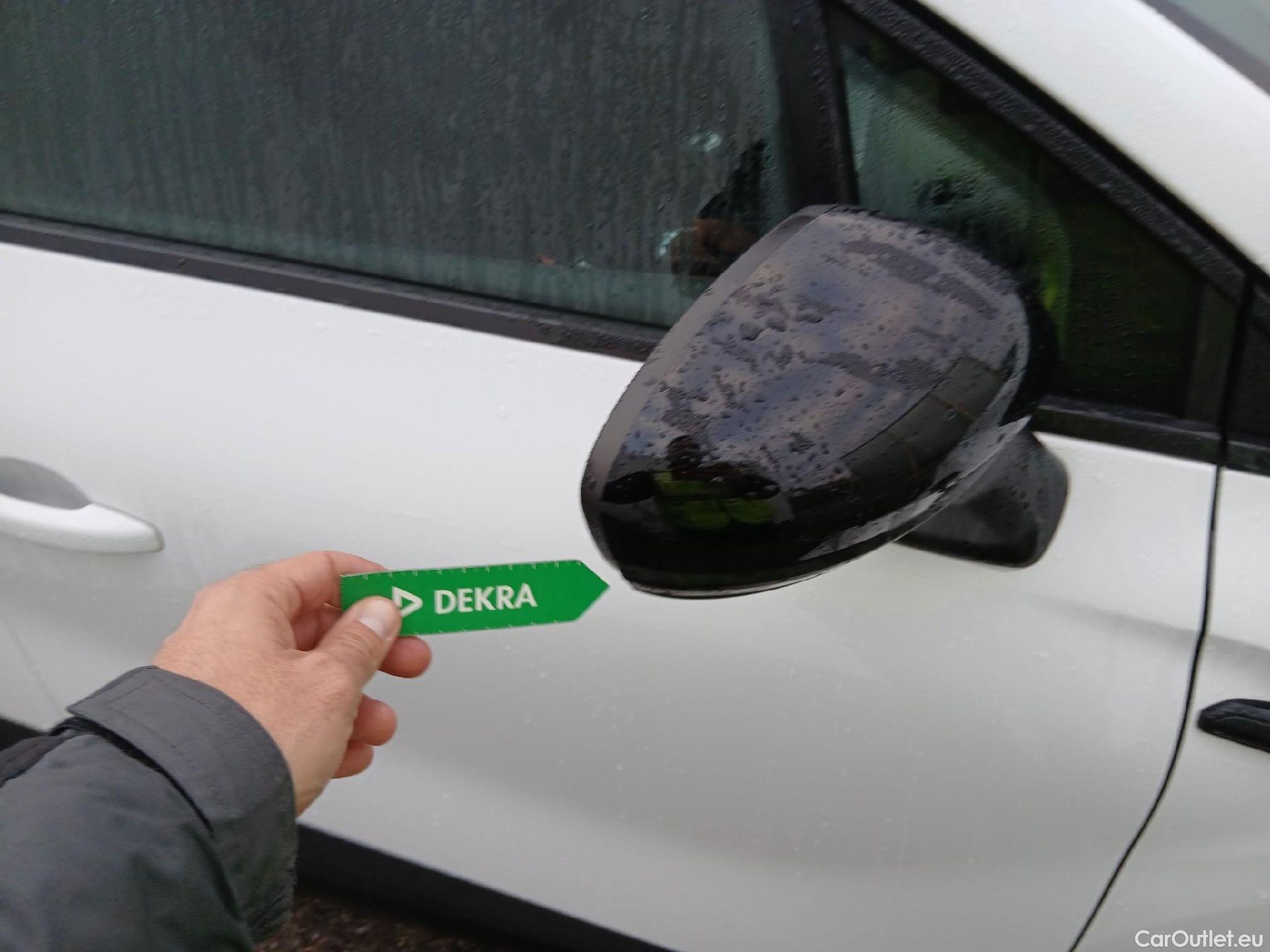  Renault  Captur RENAULT  / 2019 / 5P / todoterreno Intens TCe 90 (AC) #22