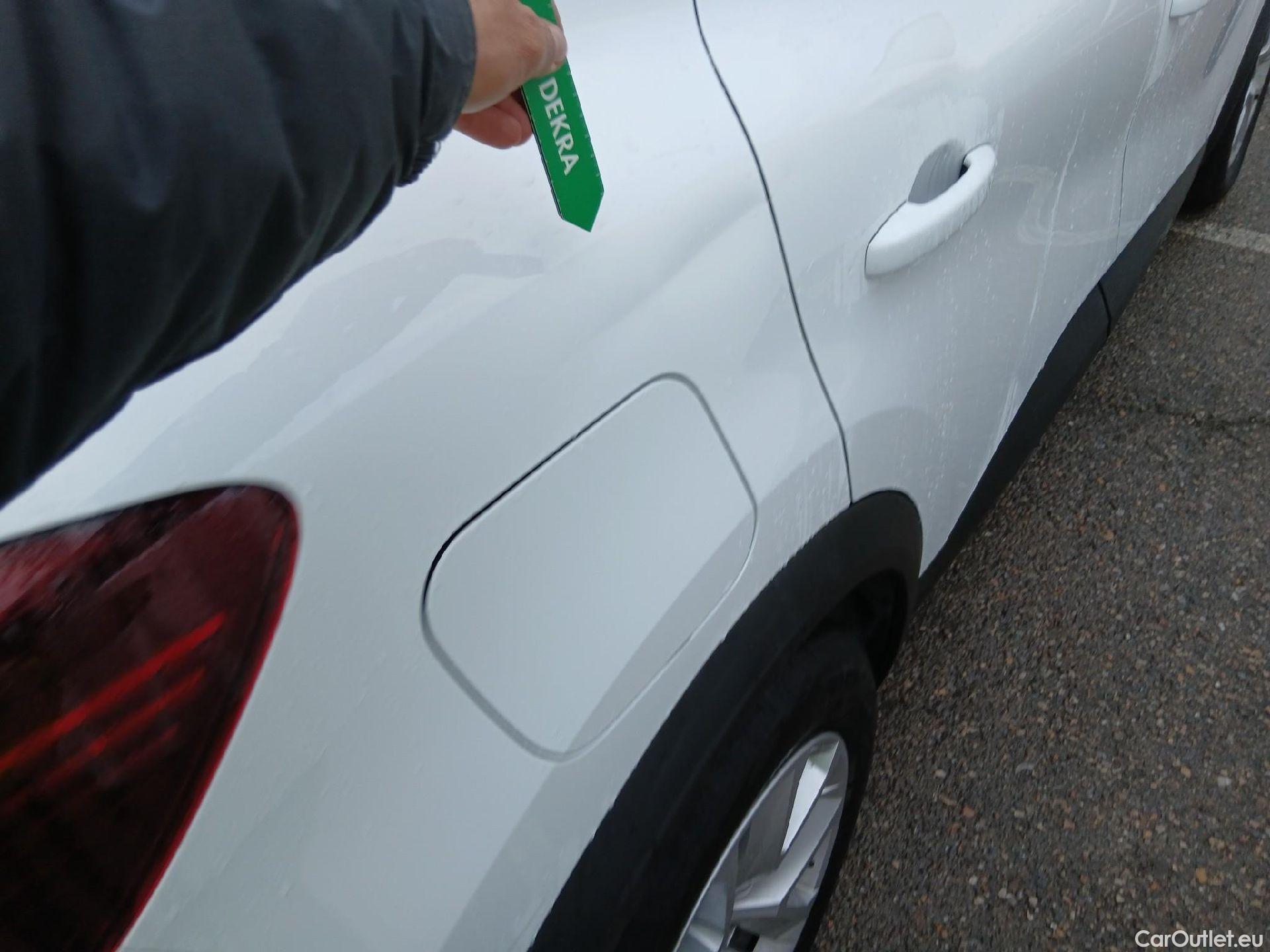  Renault  Captur RENAULT  / 2019 / 5P / todoterreno Intens TCe 90 (AC) #17