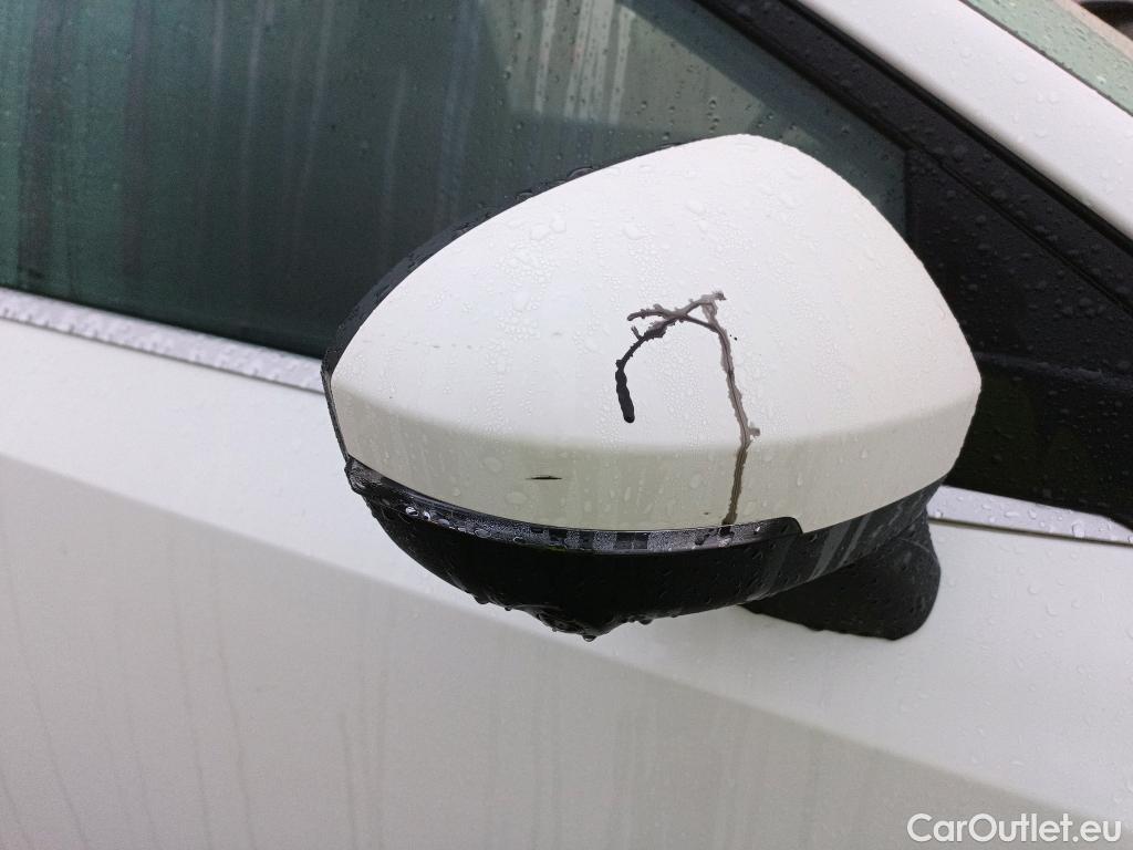  Nissan  Qashqai NISSAN  / 2021 / 5P / todoterreno DIG-T 103kW mHEV 4x2 Premiere Edition(SL) #15