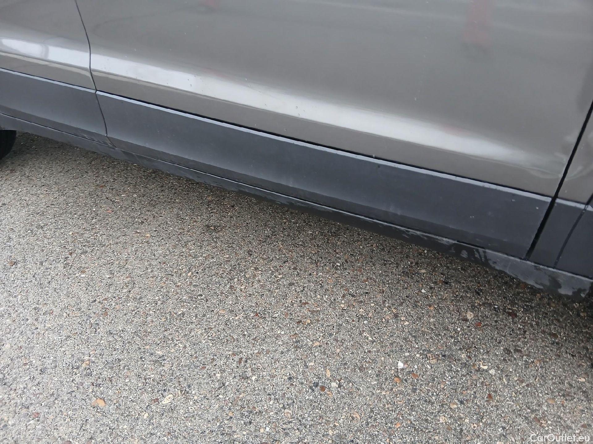  Volkswagen  T-CROSS VOLKSWAGEN  / 2018 / 5P / todoterreno Advance 1.0 TSI 85kW (115CV) DSG (AC) #27