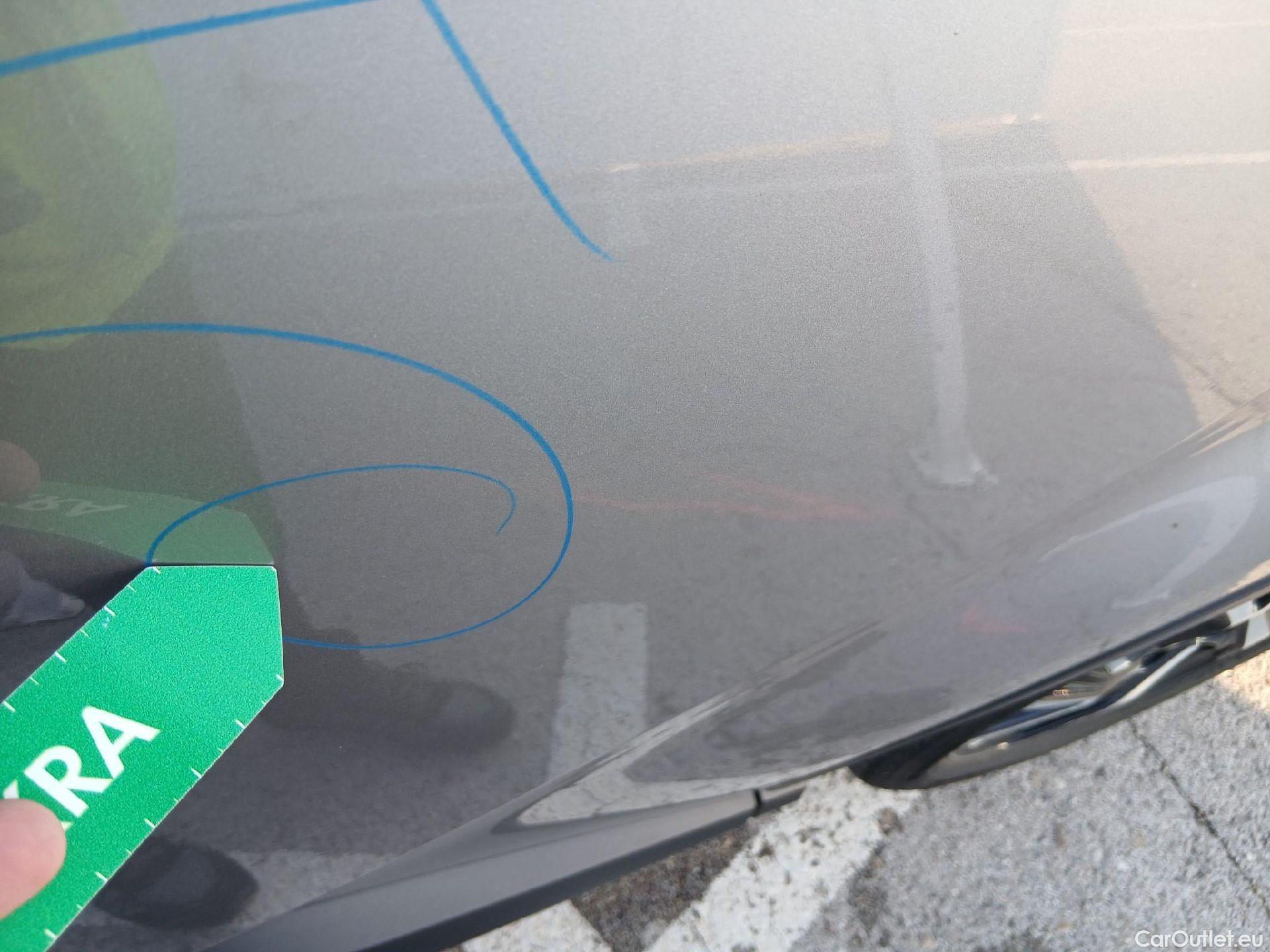  Toyota  C-HR TOYOTA  / 2016 / 5P / todoterreno 1.8 125H Advance (CX) #10