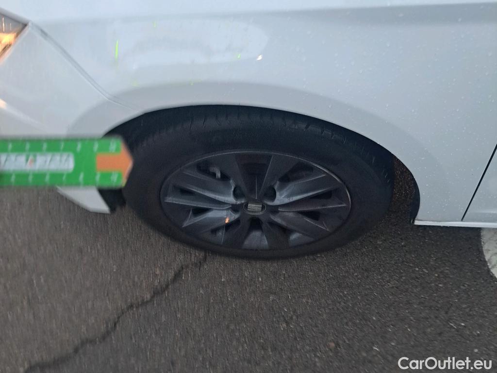  Seat  Leon SEAT León / 2016 / 5P / berlina con portón 1.5 TSI 95kW (130CV) St&Sp Style Visio Edition #3