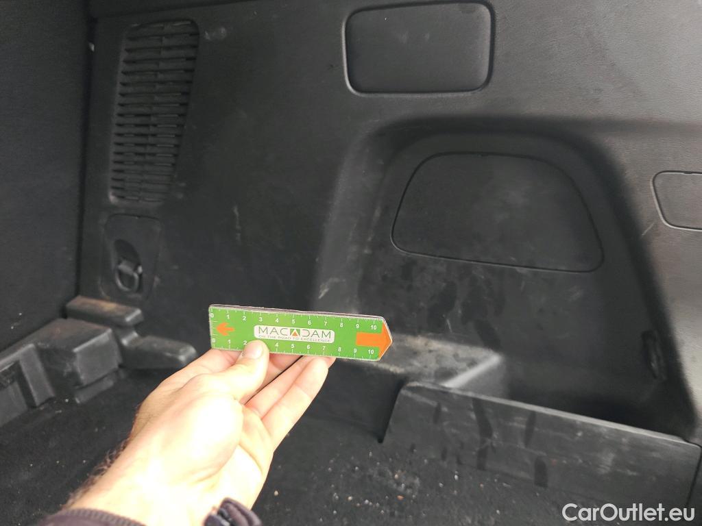  Opel   Grandland X OPEL Grandland / 2021 / 5P / todoterreno 1.5 CDTi Business Edition Auto #51