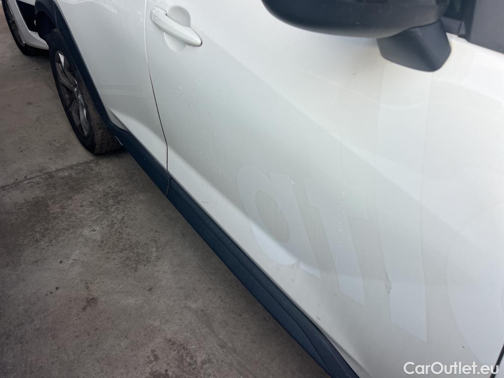  Nissan  Juke NISSAN  / 2019 / 5P / crossover DIG-T 84 kW (114 CV) DCT 7 V N-Connecta (AC) #3