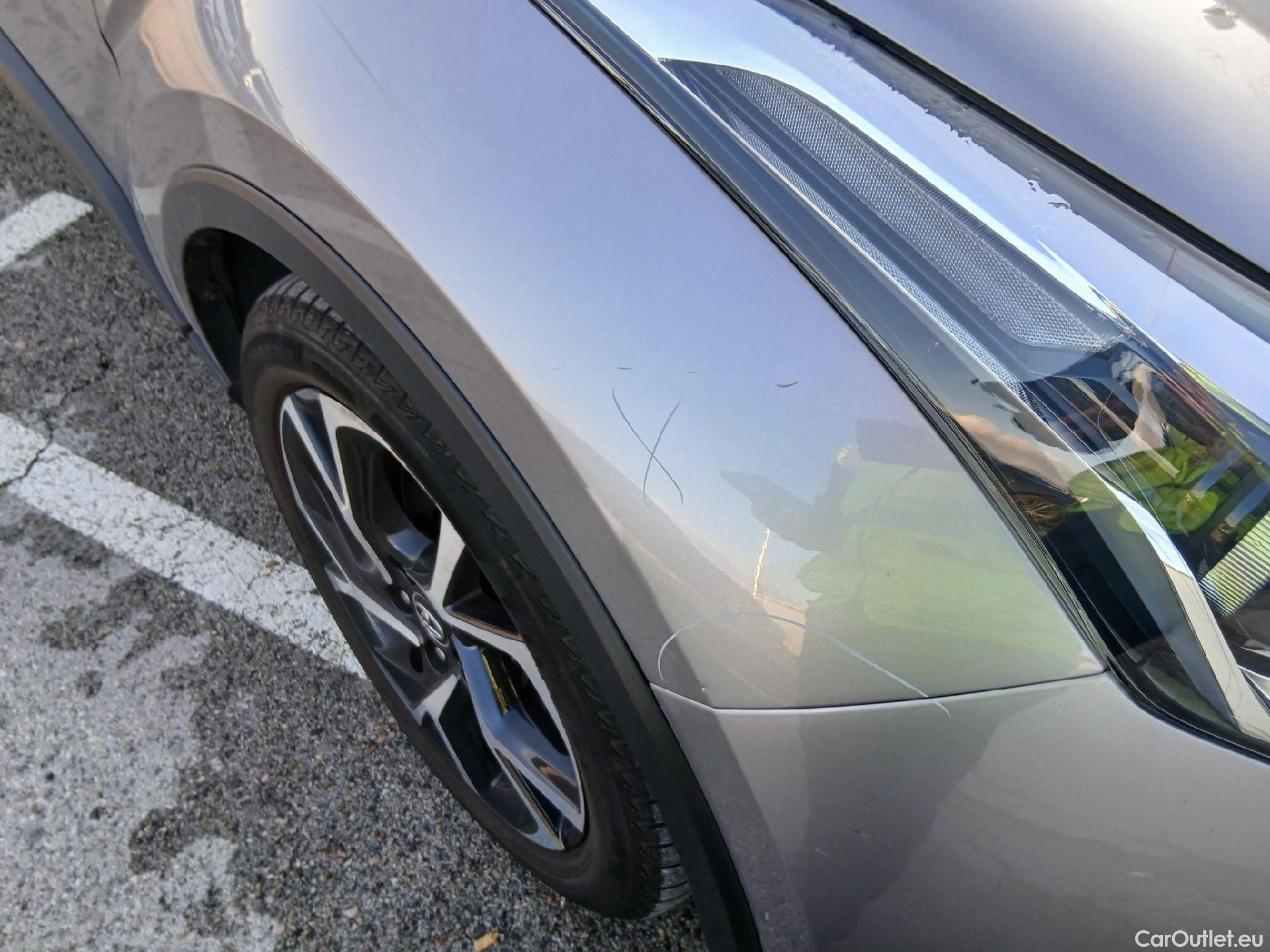  Toyota  C-HR TOYOTA  / 2016 / 5P / todoterreno 1.8 125H Advance (CX) #16