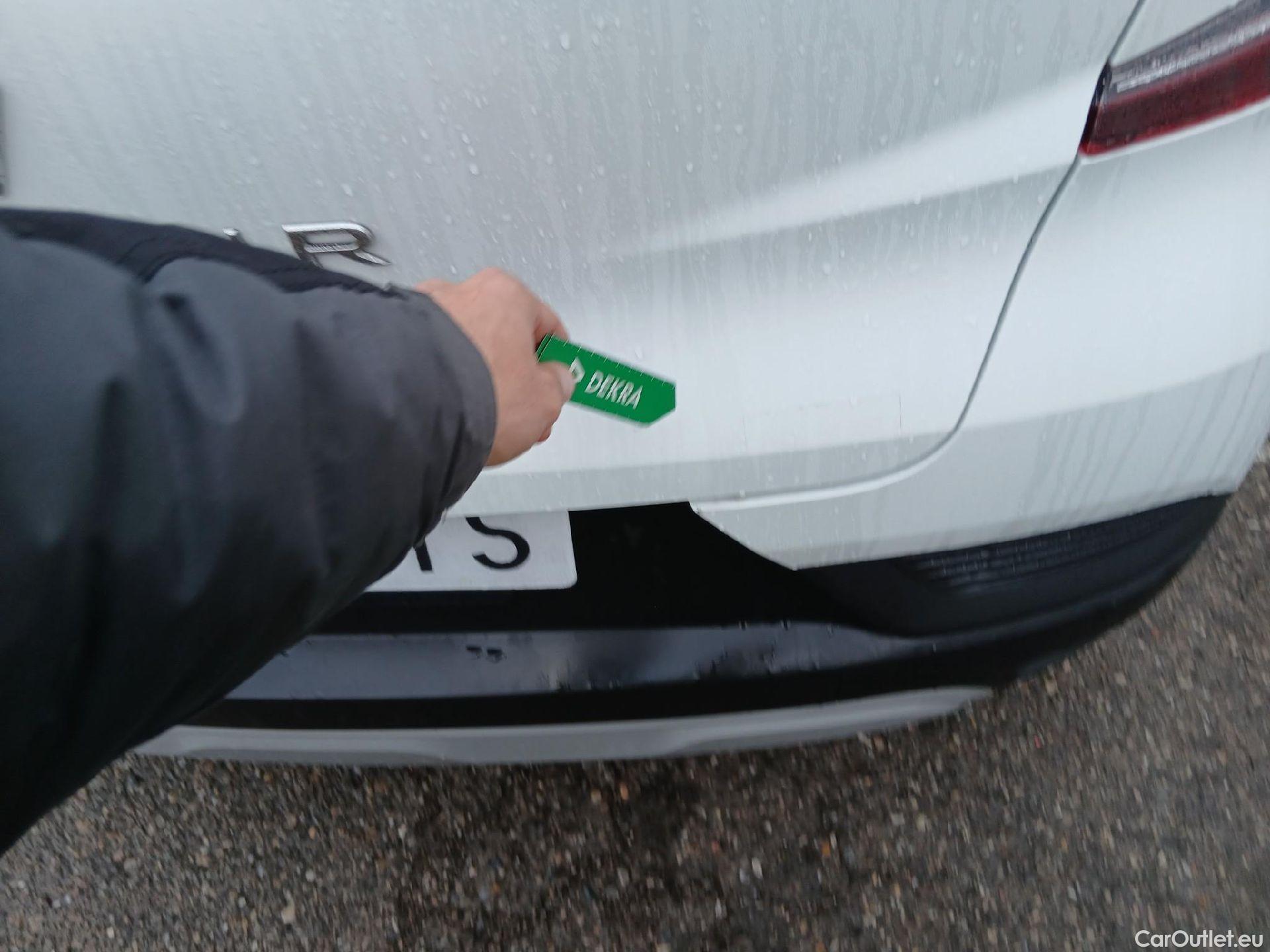  Renault  Captur RENAULT  / 2019 / 5P / todoterreno Intens TCe 90 (AC) #16