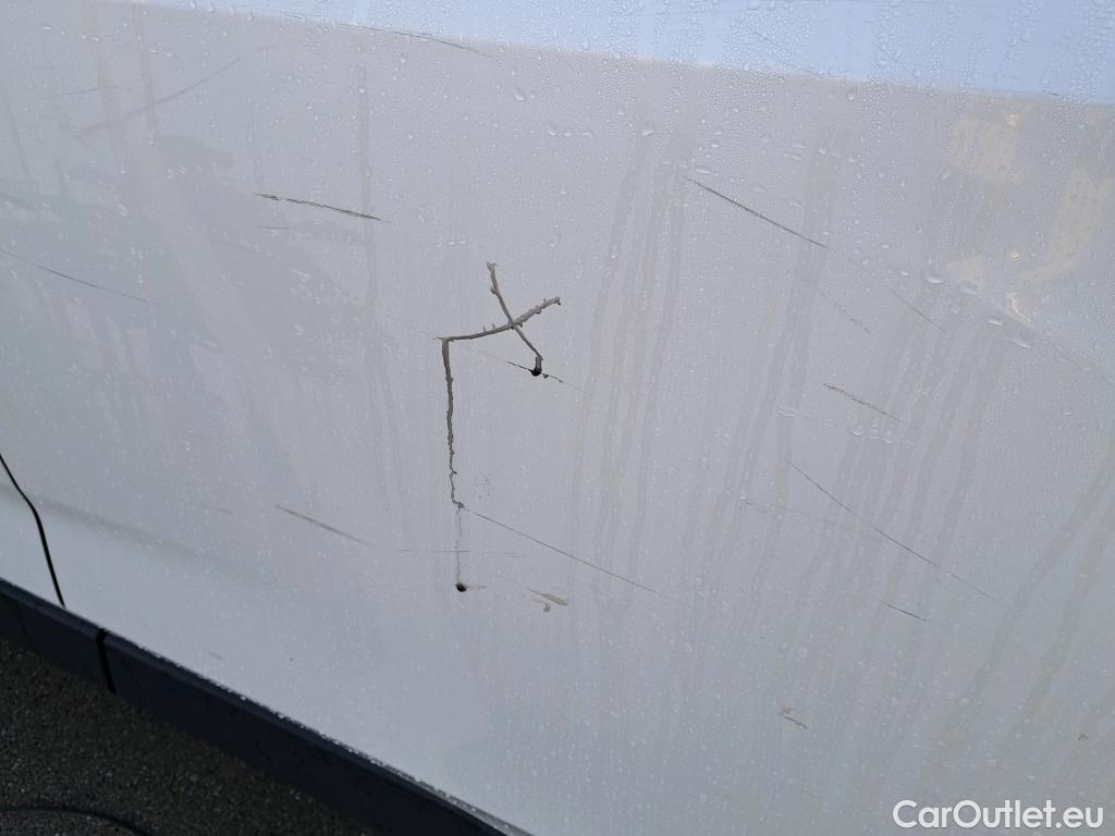  Toyota  RAV4 TOYOTA  / 2018 / 5P / todoterreno 2.5l 220H Advance #8