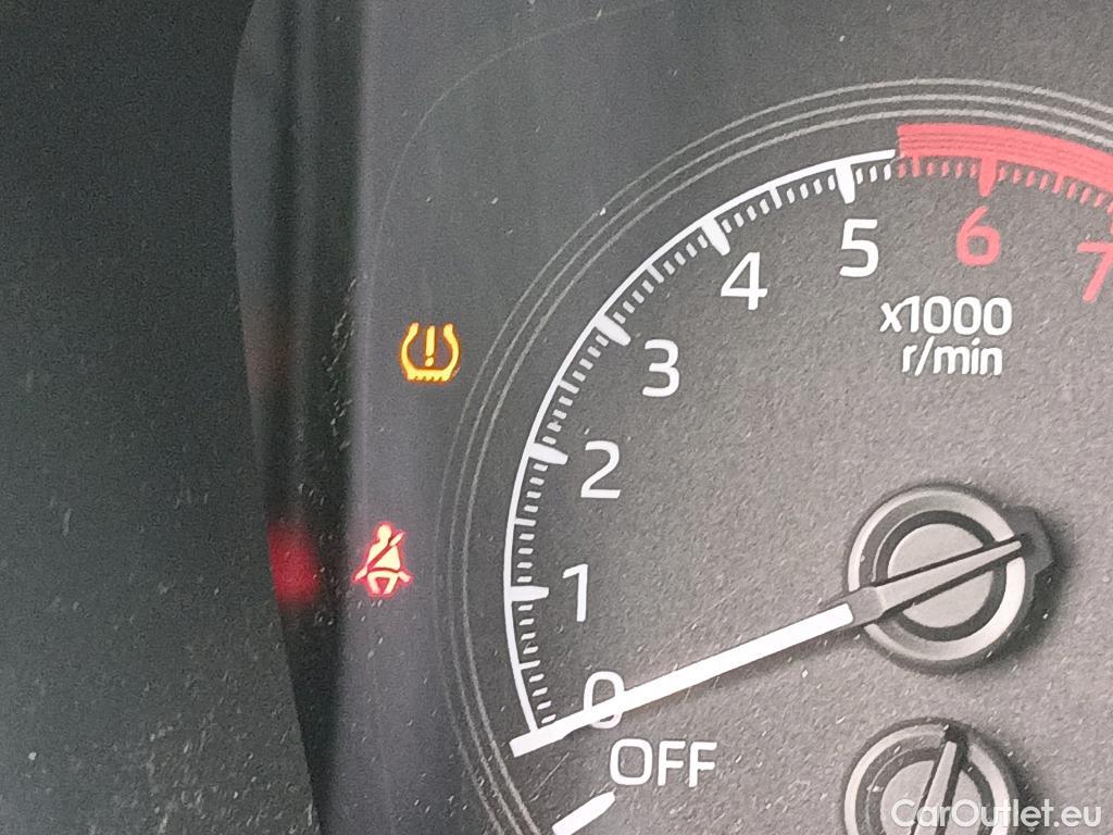  Toyota  Corolla TOYOTA  / 2019 / 5P / familiar 1.8 HYBRID BUSINESS E-CVT #17