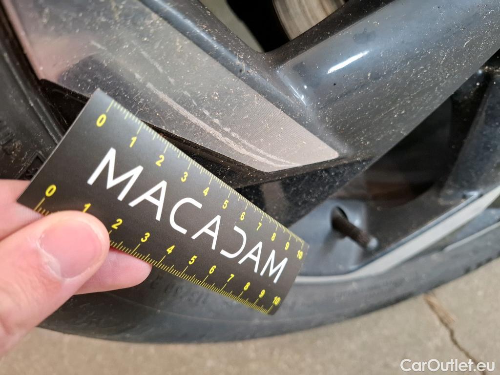  Nissan  Juke NISSAN  / 2019 / 5P / Crossover Hybrid 145 Business+ #12