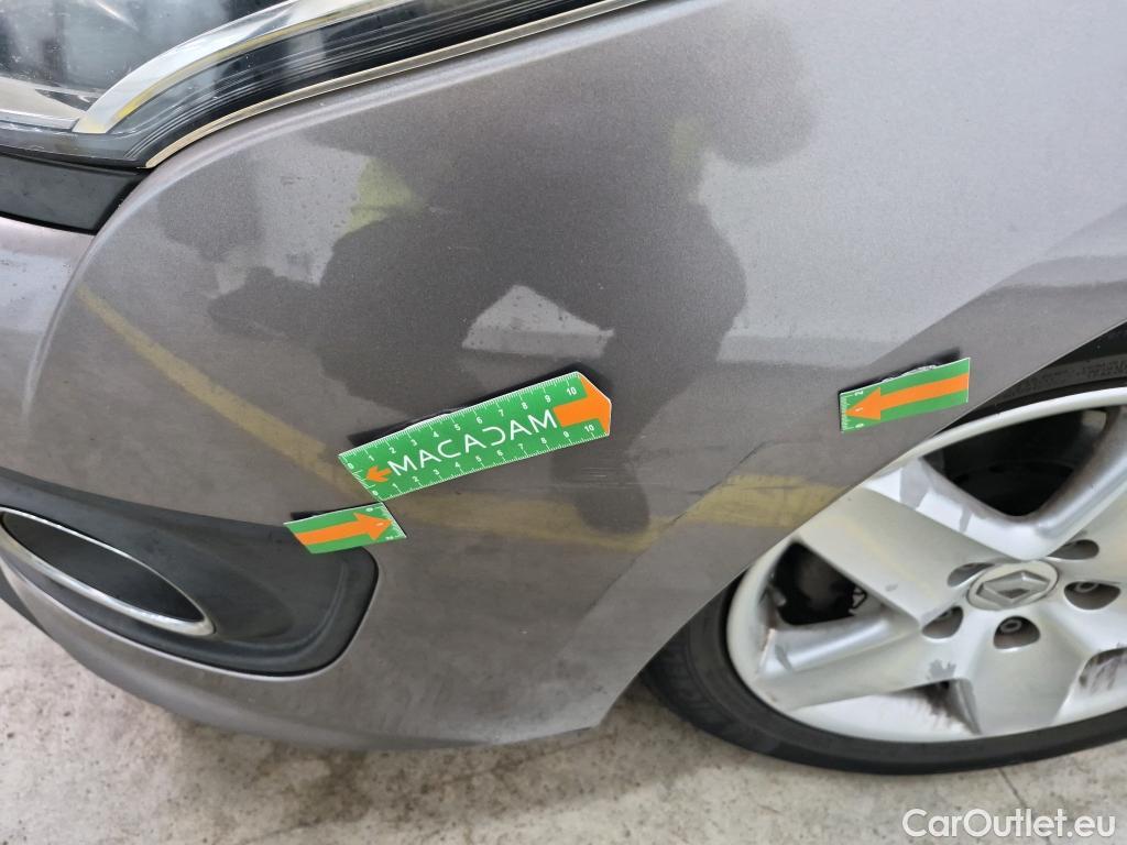  Renault  Megane  III Berline 5pt. Life 1.5 dCi 95CV BVM6 E5 #31