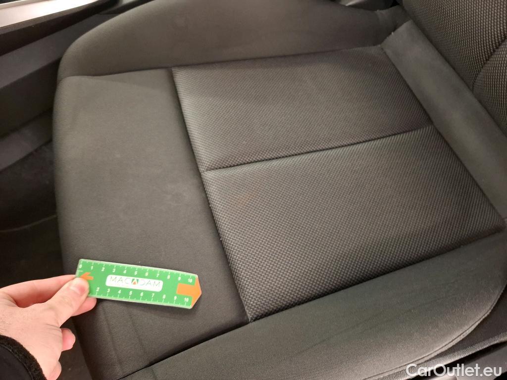  Audi  A3 AUDI  Sportback / 2020 / 5P / Berline 40 TFSI e 204 S Tronic Business Line #28