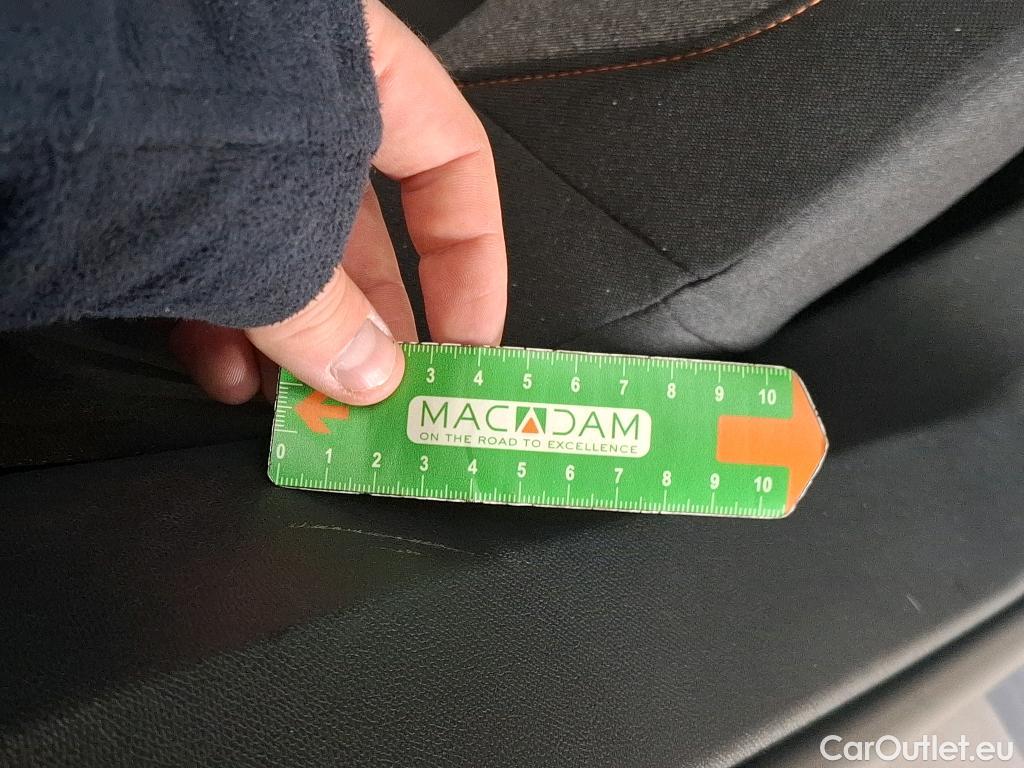  Peugeot  3008  Active Business 1.5 HDi 130CV BVA8 E6d #17