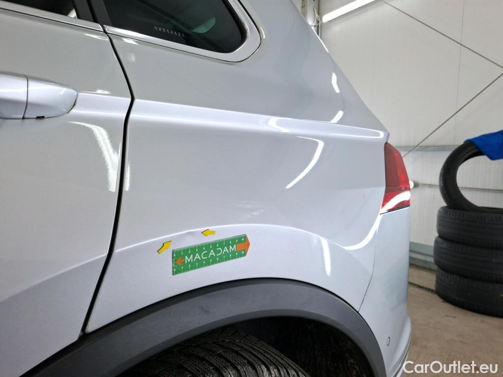  Volkswagen  Tiguan VOLKSWAGEN  / 2020 / 5P / SUV 2.0 TDI 150 DSG7 R-Line #16