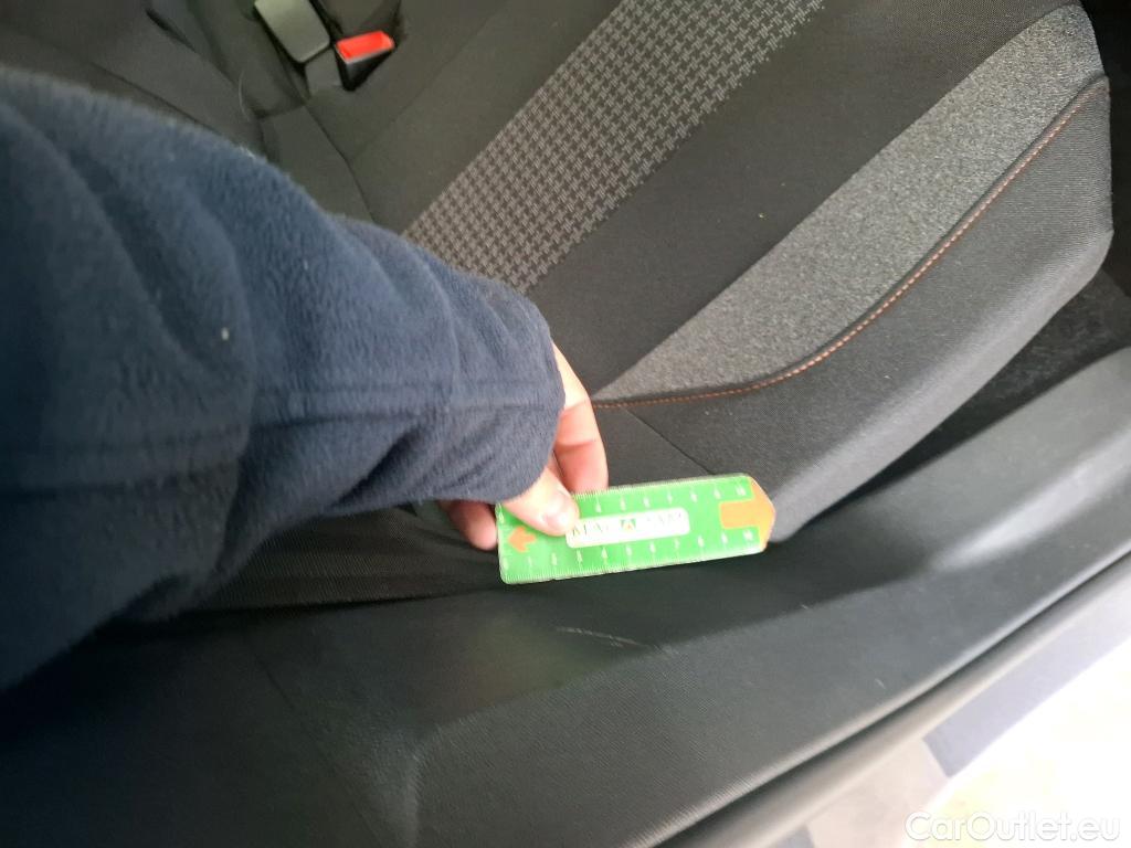  Peugeot  3008  Active Business 1.5 HDi 130CV BVA8 E6d #16