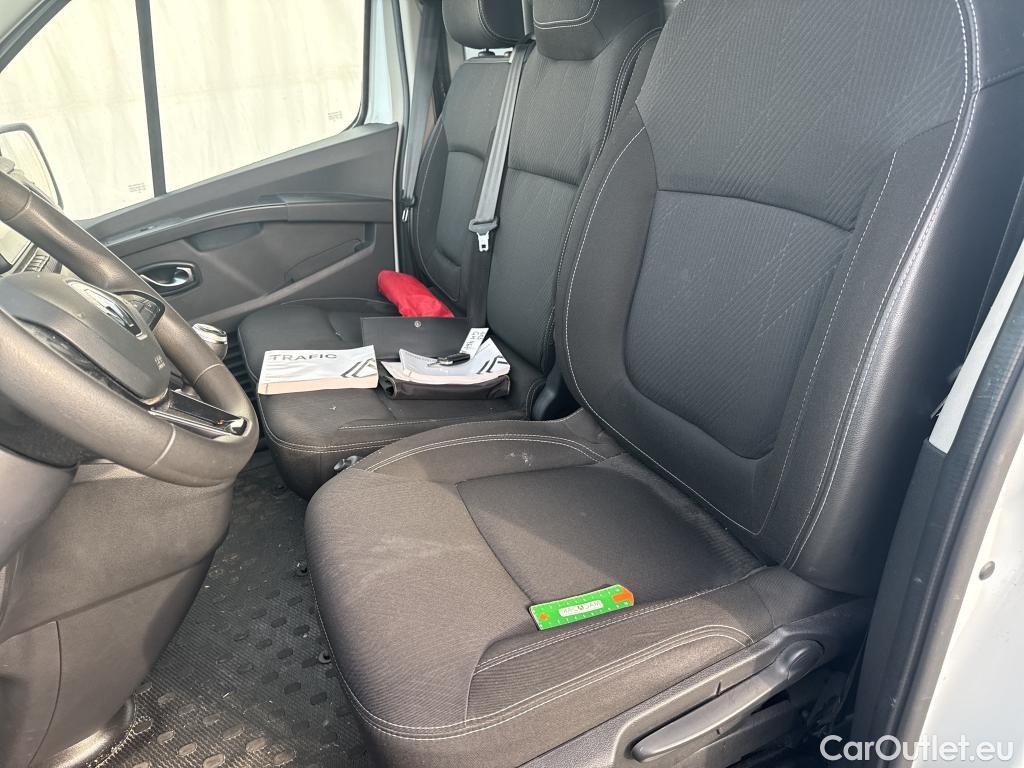  Renault  Trafic  Fourgon L2H1 3T Grand Confort 2.0 dCi 130CV BVM6 E6d #23