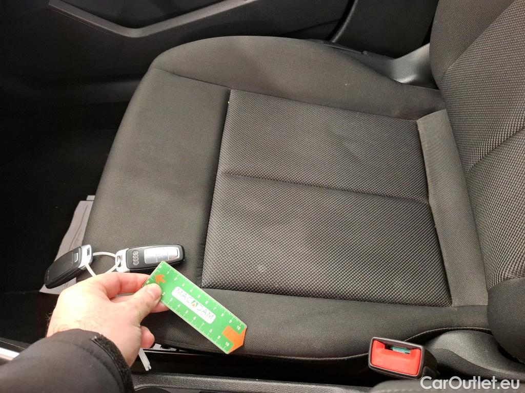  Audi  A3 AUDI  Sportback / 2020 / 5P / Berline 40 TFSI e 204 S Tronic Business Line #29